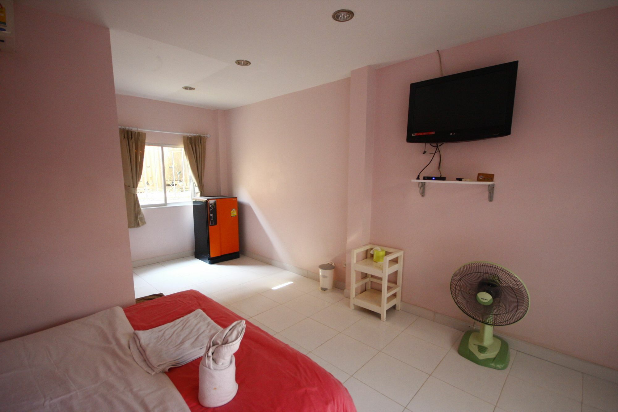 Tawaen Beach Resort Ko Lan Dış mekan fotoğraf