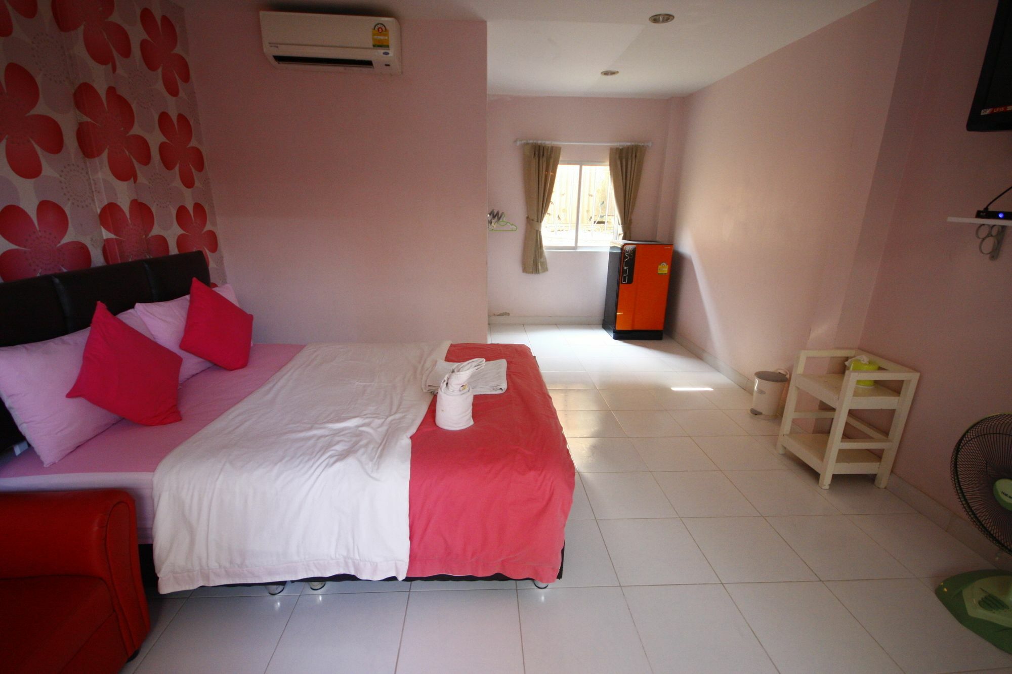 Tawaen Beach Resort Ko Lan Dış mekan fotoğraf
